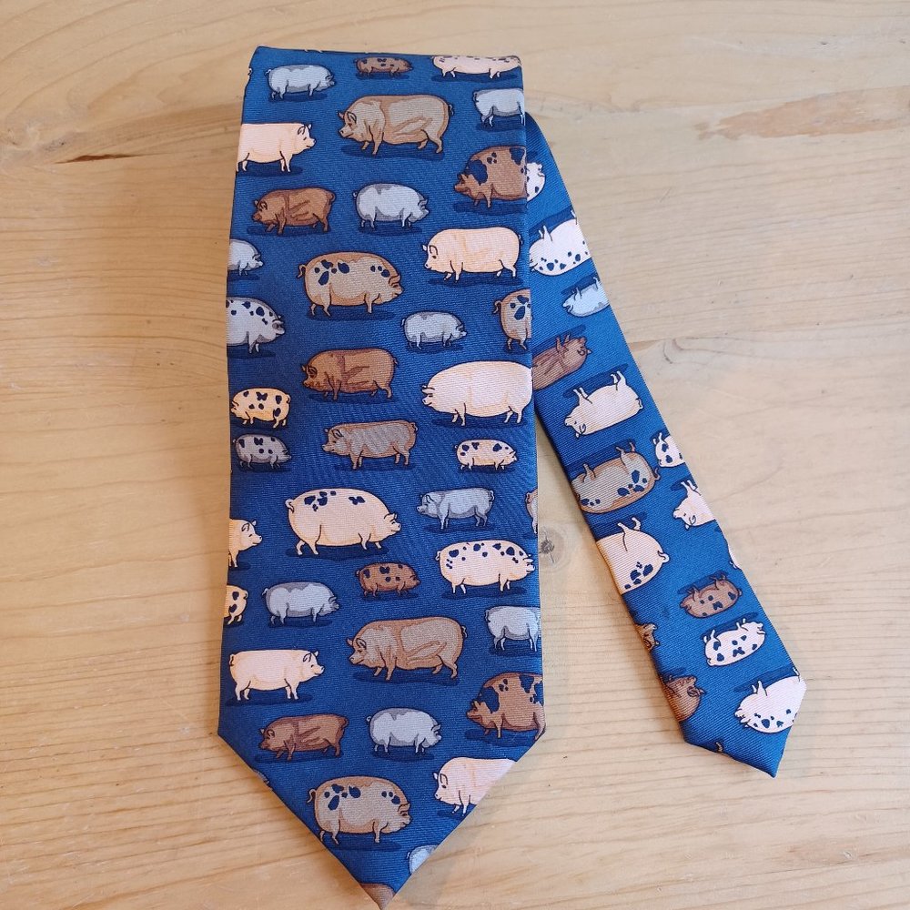 Pig Silk Tie - by Past Times ( 4105)